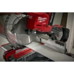 Milwaukee Dual-Bevel Sliding Compound Miter Saw M18 FUEL 2734 - Image 4