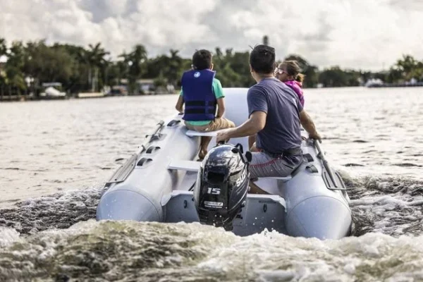 Suzuki 15 HP Outboard Motor DF15AS5 - Image 2