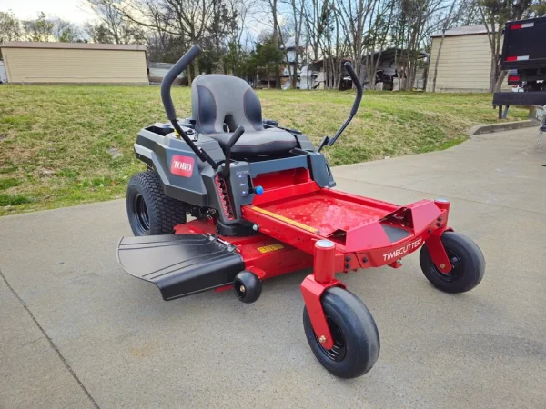 Toro 77404 42″ TimeCutter Zero Turns Mowerr 22HP Briggs - Image 4